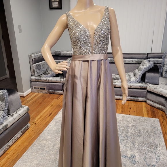 🤩Beautiful Prom dress - Picture 3 of 5